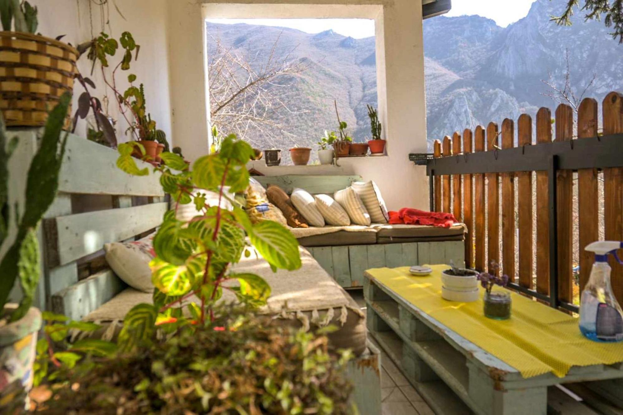 Canyon Matka - Unique Place For Stay Skopje Exterior foto